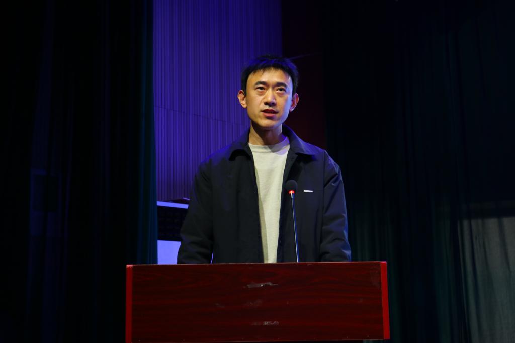 谈球吧体育官网入口