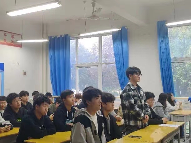 谈球吧体育官网入口