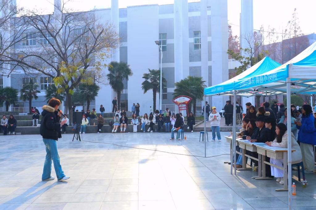 谈球吧体育官网入口