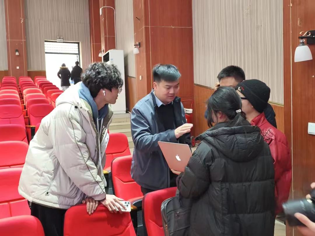 谈球吧体育官网入口