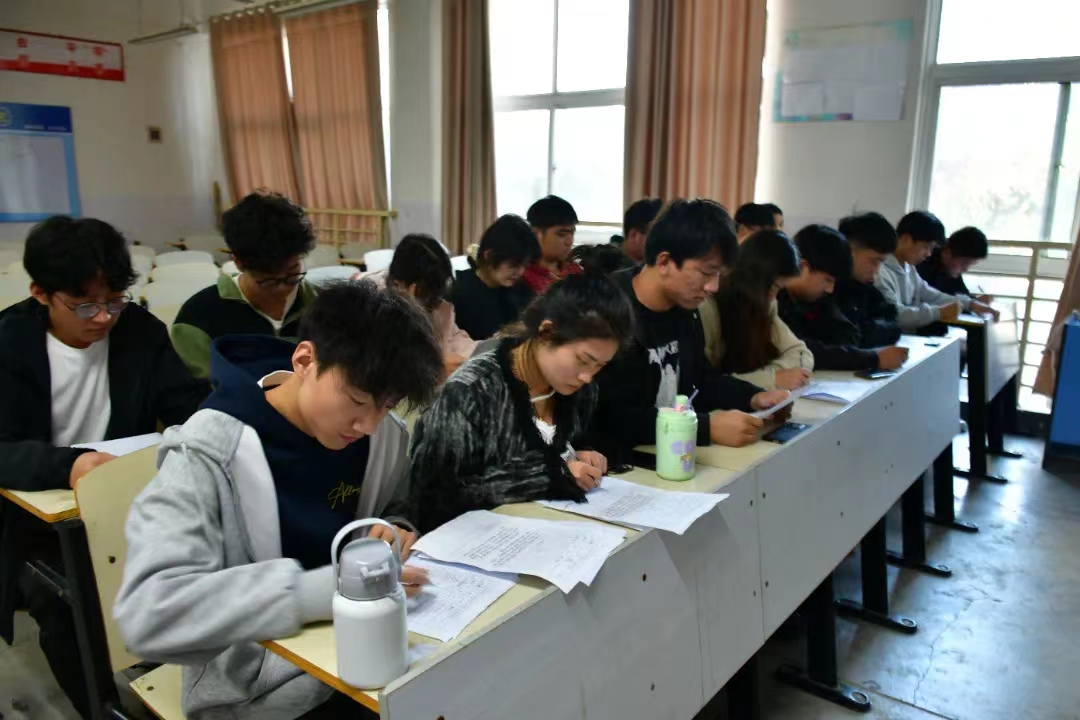 谈球吧体育官网入口