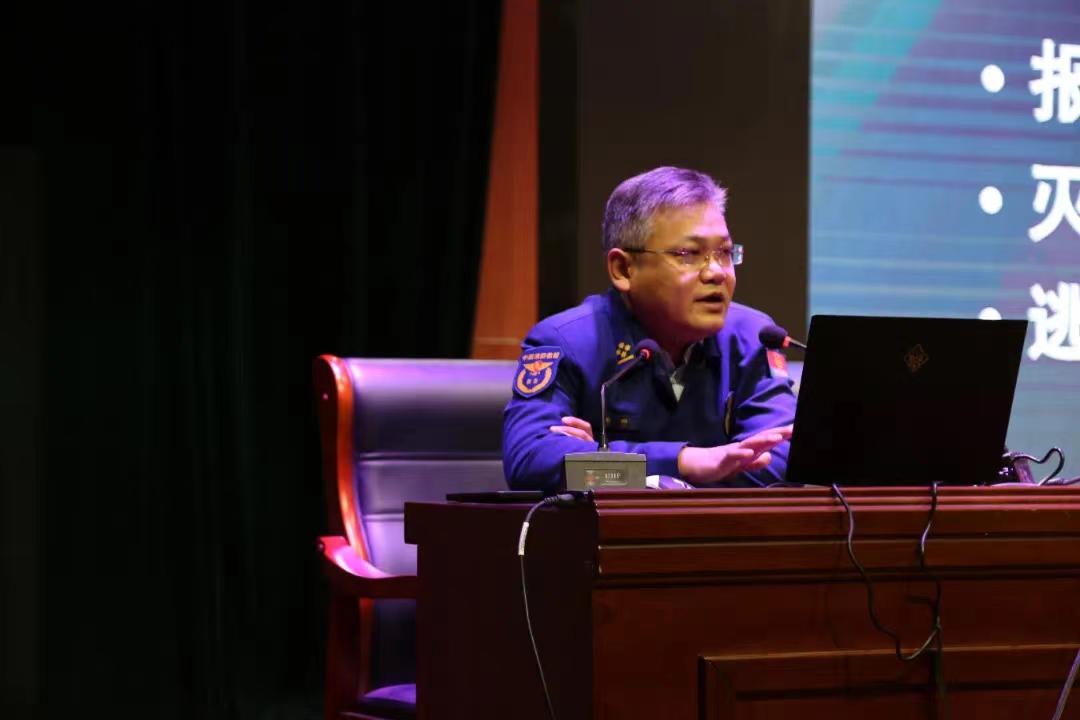 谈球吧体育官网入口