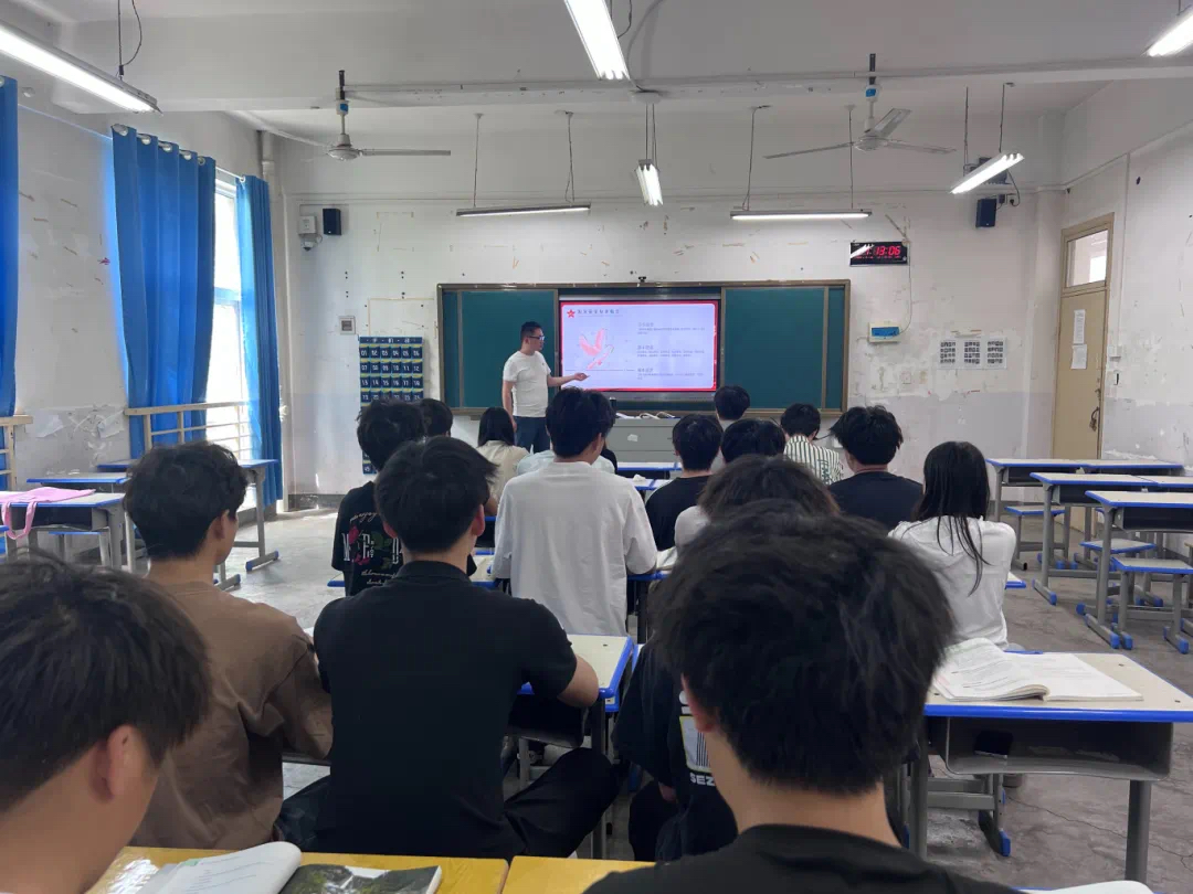 谈球吧体育官网入口