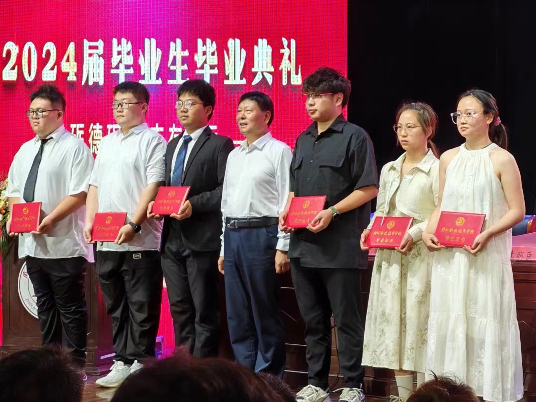 谈球吧体育官网入口