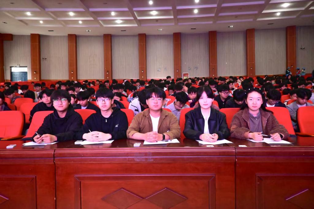 谈球吧体育官网入口