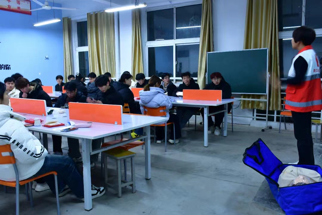 谈球吧体育官网入口