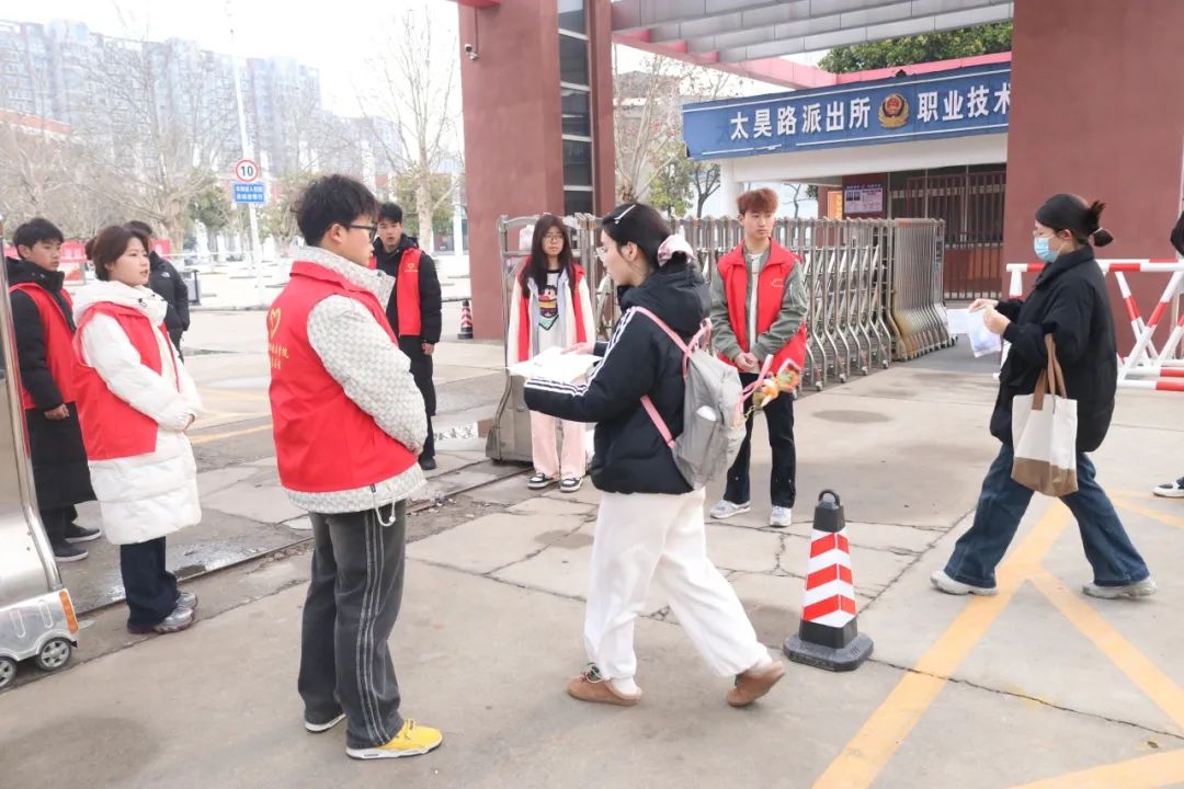 谈球吧体育官网入口