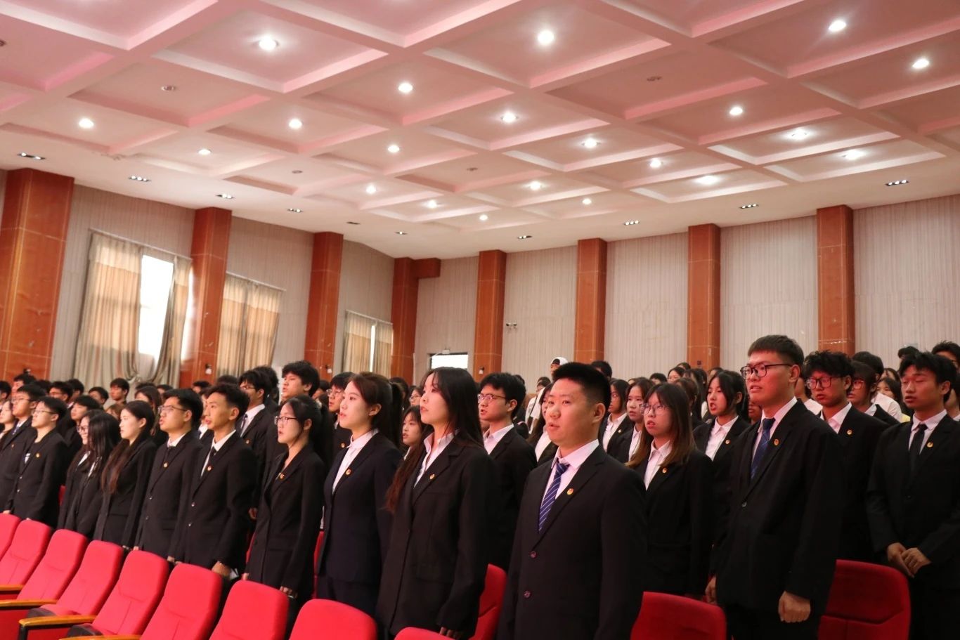 谈球吧体育官网入口