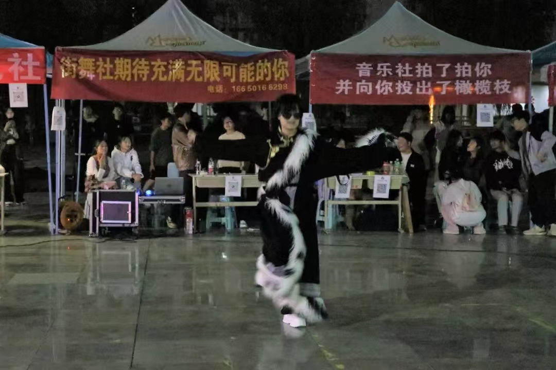 谈球吧体育官网入口