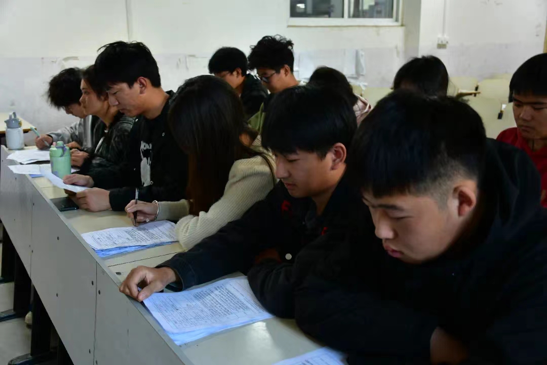 谈球吧体育官网入口