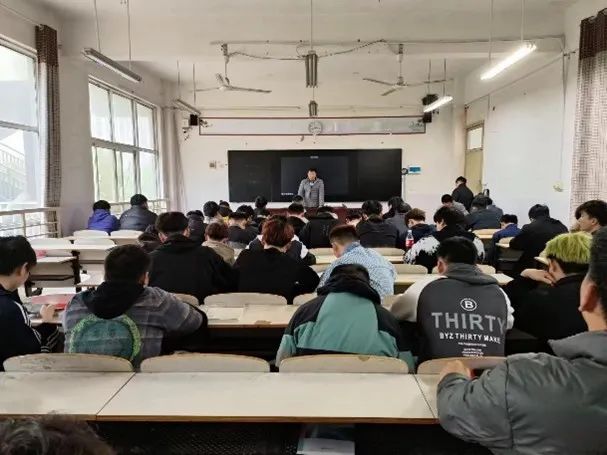 谈球吧体育官网入口