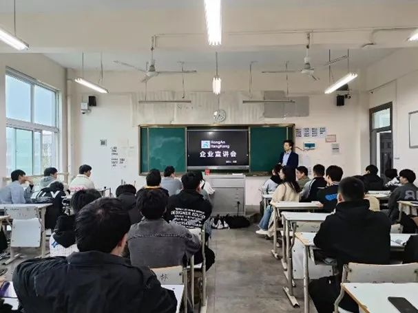 谈球吧体育官网入口
