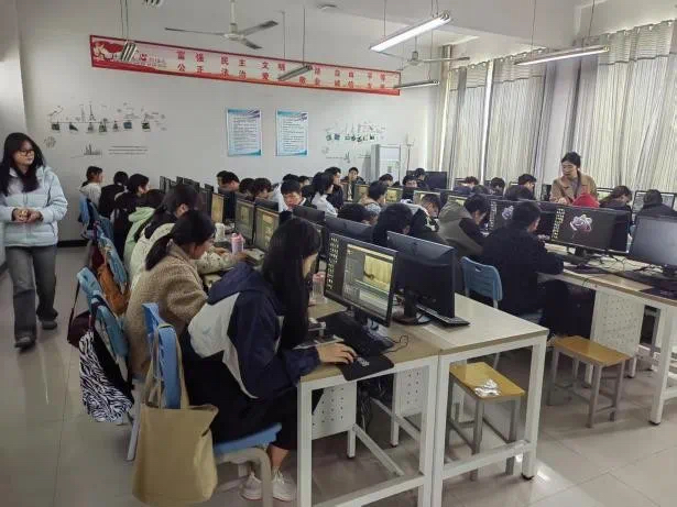 谈球吧体育官网入口